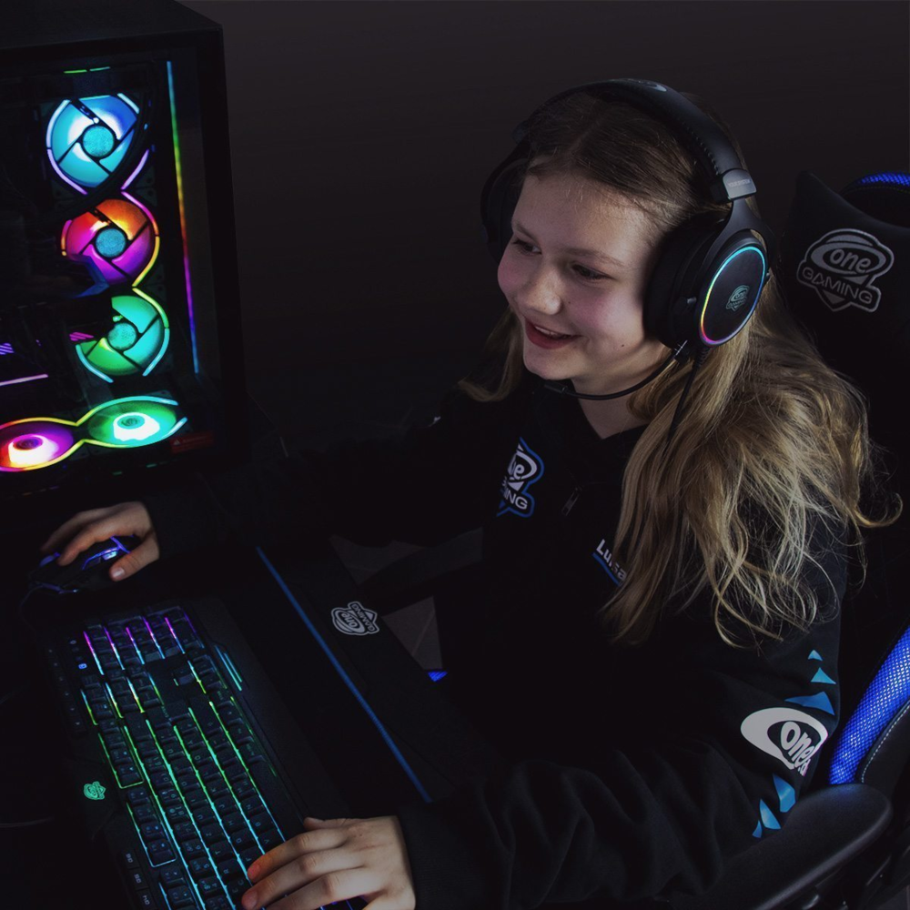 ONE GAMING Gaming Stuhl ONE GAMING Chair Pro Kids RGB, Bild 17 (30.10.2023)